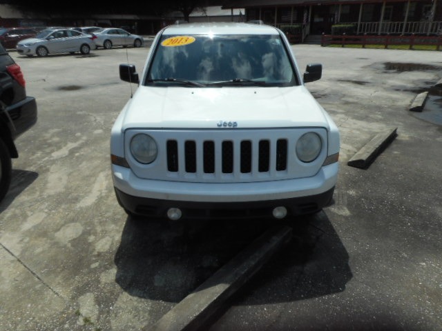photo of 2013 JEEP PATRIOT SPORT 4 DOOR WAGON
